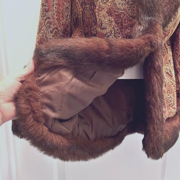 Newport News-Vintage Paisley Print Faux Fur Coat/Jacket-Hook Closure-Pockets-10 - Picture 8 of 16